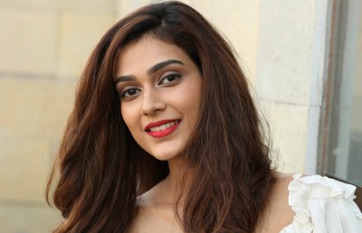 ޝާހްރުކްގެ އާ ފިލްމަށް އިތުރު ބަތަލާއެއް