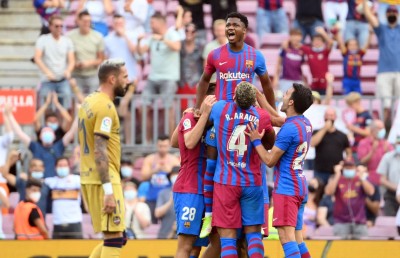 ކޫމަން ނުލައި ބާސާއިން މޮޅެއް ހޯދައިފި