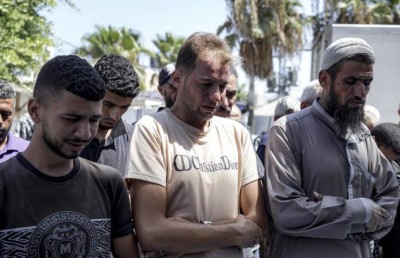 އެއްމާބަނޑު ދެ ދަރިން ރަޖިސްޓްރީކުރަން ގޮސް ހުއްޓާ ލިބުނީ ދެ ދަރިންނާއި އަނބިމީހާގެ މަރުގެ ޚަބަރު