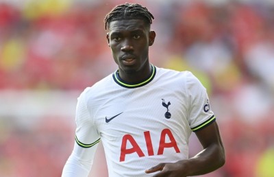 ލާފިން ގޭސް ބޭނުންކުރާ ވީޑިއޯއާ އެކު ޓޮޓެންހަމްގެ ބިސޫމާ ސަސްޕެންޑްކޮށްފި