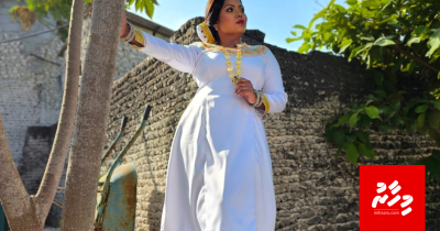 ކަމަނާ ކުޅެން އައްޒަ ފަލަވީ ކިހާ ވަރަކަށޭ؟