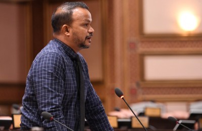 ބިދޭސީން ވިޔަފާރިކުރުން ނުހުއްޓުވެނީ ގާނޫނު ނެތިގެނެއް ނޫން: އަލީ ހުސައިން