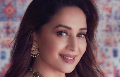 މަދޫރީގެ ވެބް ސީރީޒް "ފައިންޑިން އަނާމިކާ" ގެ ޓީޒާއެއް ދައްކާލައިފި