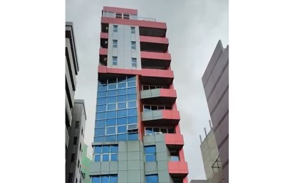 މާލޭގެ ގެއެއްގެ ނުވަ ވަނަ ބުރިން ވެއްޓުނު މީހާ މަރުވެއްޖެ