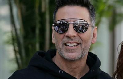 އަކްޝޭގެ "ޑްރައިވިން ލައިސަންސް" ހަދާނީ ކަރަންގެ ދަރުމާ އިން