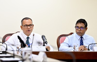 ލާމަރުކަޒީ ނިޒާމު ބަދަލުކުރީ ޖަޒުބާތުގައި، ދެން ކުރާނީ ޒިންމާދާރުކޮށް: މިނިސްޓަރު