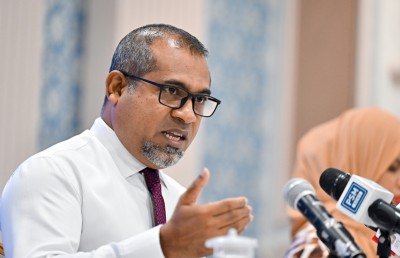 ހެލްތު މިނިސްޓަރު ހަލީލް ތިން މިލިއަން ރުފިޔާއަށް ފްލެޓެއް ބައްލަވައިގެންފި