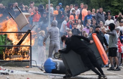 ޔޫކޭގައި ހަމަނުޖެހުންތައް ބޮޑުވި ސަބަބު ކަމަށް ބެލެވޭ ދޮގު ހަބަރު ފެތުރި މީހާއަށް ސައިބަ ޓެރަރިޒަމްގެ ދައުވާ