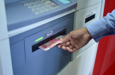 ބޭންކް އެކައުންޓްތަކުގައި އަތްލުމުގެ ބާރު ފުލުހުންނަށް ދޭންވީތަ؟!