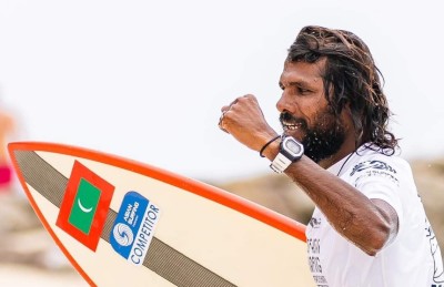 ރާއްޖޭގެ ކެޕްޓަން އަންމަޑޭ އާއި ސްމައިލީ ހަތަރުވަނަ ބުރަށް