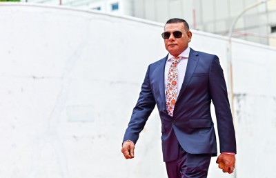 ސަން ސިޔާމްގެ އެހީގައި ކަމަދޫ އެންމެންނަށް ހިލޭ ބޭސް ފަރުވާ ދެނީ