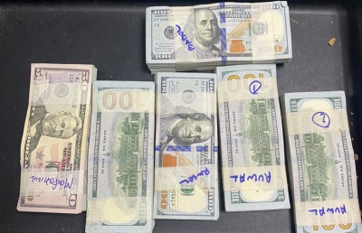 ރާއްޖެއިން ވަގަށް ބޭރުކުރަން އުޅުނު 81،000 ޑޮލަރު އަތުލައިގެންފި