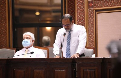 އޮފިސަރުން ވަކިކުރުމުގެ އެއްވެސް ކަމަކާ ނުބެހެން: އިމްރާން