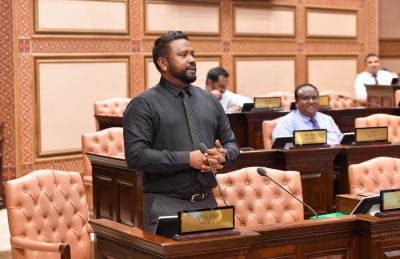 ޔޯގާ ދުވަހުގެ ހަމަނުޖެހުން: މެމްބަރު މުހައްމަދު އިސްމާއިލް ކޯޓަށް ހާޒިރު ނުވާތީ ޝަރީއަތް ކުރިއަށް ނުގެންދެވުނު