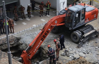 މެލޭޝިއާގައި އިންޑިއާ މީހަކު "ސިންކްހޯލް" އަކަށް ވެއްޓި ގެއްލިއްޖެ