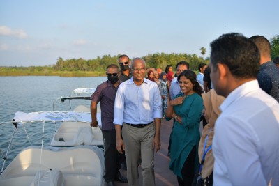 ރައީސްގެ ދެކަނބަލުން، ފުވައްމުލަކު މަގު ހެދުމުގެ މަސައްކަތް ބައްލަވައިލައްވައިފި