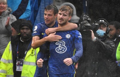 ޗެލްސީ މޮޅަކާ އެކު އެއްވަނައަށް، އާސެނަލް މެޗު އެއްވަރު