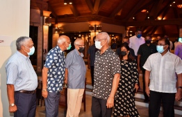 މަހުޖަނުންނަށް ފާޑު ނުކިޔާ، އިހުތިރާމް ކުރޭ: ނަސީމް