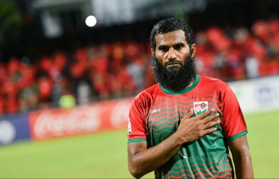 އެންމެ ގިނަ ހެޓްރިކް ހެދި ކުޅުންތެރިން: ރޮނާލްޑޯ އާއި މެސީގެ ފަހަތުން ތިން ވަނައިގައި ދަގަނޑޭ