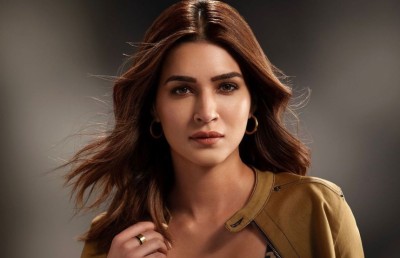 ކްރިތީ ބައްޕައާ އެކު ޖޮއިންޓް އެކައުންޓެއް އޮވޭ