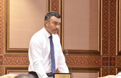 ޝަމީމް ހާޒިރުކުރި ކޮމިޓީ ސިއްރު ކުރި މައްސަލާގައި ދެ ފަރާތުން ހޫނު ރައްދެއް!