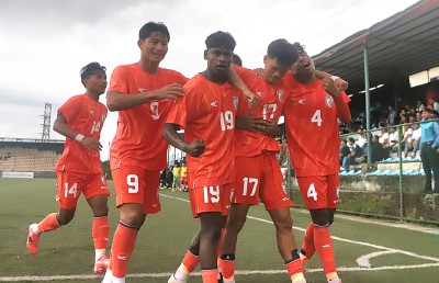 އިންޑިއާ އަތުން ފަހު މިނެޓްގައި ބަލިވެ ހިތްދަތި ނަތީޖާއަކުން ރާއްޖެއަށް މުބާރާތް ނިމިއްޖެ