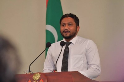 ޢަލީ ޒާހިރުގެ އެކައުންޓުން ބޭއަދަބީ ޓްވީޓެއް, ވިދާޅުވީ އޭނާ ނޫން ކަމަށް