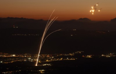 އިޒްރޭލުން ލުބްނާނަށް ހަމަލާދޭން ފަށައިފި، ހިޒްބުﷲ ވެސް ރައްދު ދެނީ