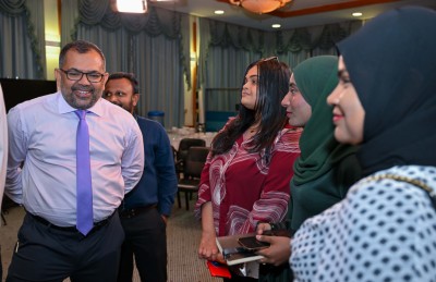 ދަރަނި ދެއްކުން ފަސްކުރުމާއި ބޭރުގެ އެހީ ލިބޭނެ ކަމުގެ ފެހި ސިގްނަލް ވަނީ ލިބިފައި: ޒަމީރު