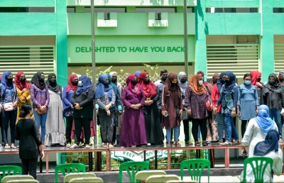 ދޭންވީ އަގުބޮޑެތި ހަދިޔާއެއް ނޫން، އިހުތިރާމް!