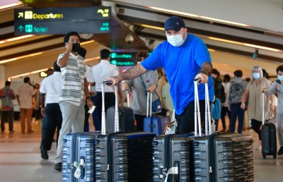 ޔަގީންކަން އޮތީ ޓޫރިޒަމަށް، ޔަގީންކަން ނެތީ އެއާޕޯޓަށް!