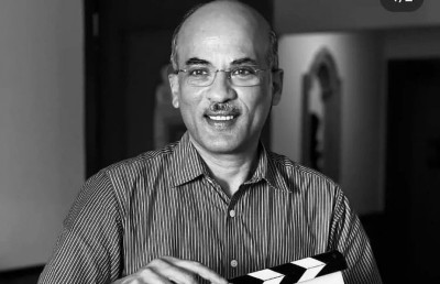 ހަ އަހަރު ފަހުން ސޫރަޖް ޑައިރެކްޓަރުގެ ގޮނޑި އަށް