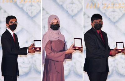 ގުރުއާން ހިތުދަސްކޮށްގެން ތިނަދޫގެ ތިން ކުއްޖަކަށް ރައީސްގެ ހާއްސަ މެޑަލް