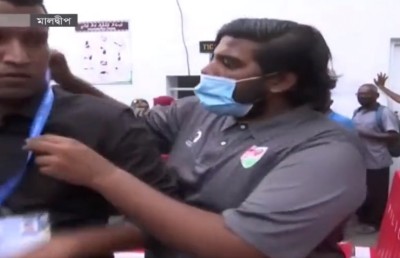 ބޭރުގެ ނޫސްވެރިޔާ އަށް ހުރަސް އެޅި އެފްއޭއެމްގެ މުވައްޒަފަށް އަދަބު ދެނީ