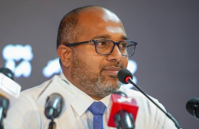 ސިޔާސީ ކަންކަމުގެ ތެރެއަށް ފުލުހުން ނުވައްދަން އިހުސާން އެދިވަޑައިގެންފި