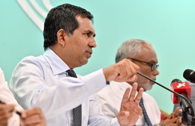 ހުރިހާ ޑޮޓެއް ގުޅުވީމާ އެނގެނީ މާލީ ނިޒާމް އިނދަޖައްސާލަން ގަސްތުގައި އުޅުނުކަން: ސައީދު