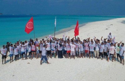 ރިސޯޓް މުވައްޒަފުންގެ ދަށް މުސާރަ އަށް 10،000ރ. ޖެހޭ