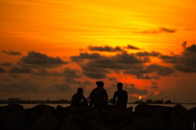 މާދަމާއަކީ ރޯދަމަހުގެ ފުރަތަމަ ދުވަހުގެ ގޮތުގައި ކަނޑައަޅައިފި