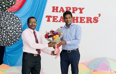 މާލޭގެ ސްކޫލްތަކުގެ ޓީޗަރުންނަށް އެސްޓީއޯ އިން ހަދިޔާ ބަހައިފި