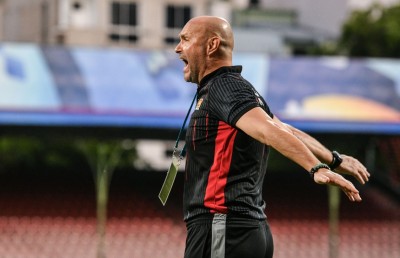 އިންޑިއާ އަށް ގޯލް ނުޖެހޭތީ ހައިރާންވޭ: ސްޓިމަކް