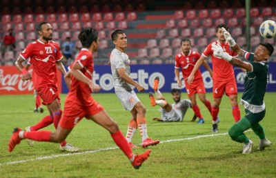 ނޭޕާލް ބަލިކޮށް އިންޑިއާ އަށް ދިރުމެއް