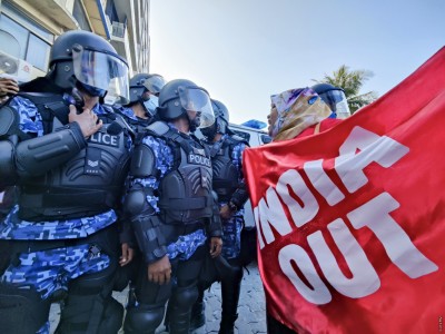 އިދިކޮޅުން ރައީސަށް: މިނިވަންކަމުގެ ދިފާއުގައި ކުރާ ކަންކަމަށް ހުރަސް ނާޅުއްވާ