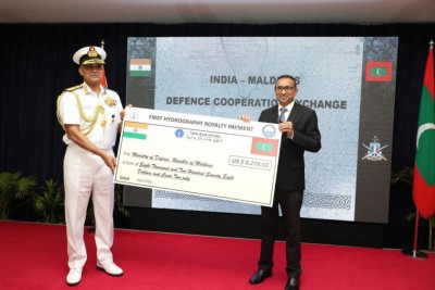 ރާއްޖޭގެ ޗާޓު ވިއްކައިގެން އިންޑިއާއިން ރާއްޖެއަށް އަށް ހާސް ޑޮލަރު ދީފި