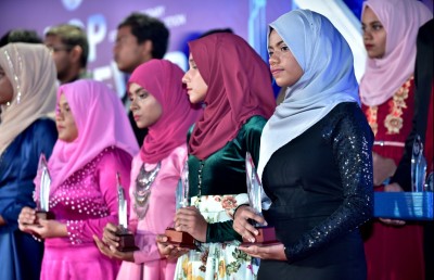 އޭ ލެވެލްގެ ގަދަ 10 ގެ ޖަލްސާ އާދިއްތަ ދުވަހުގެ ރޭ