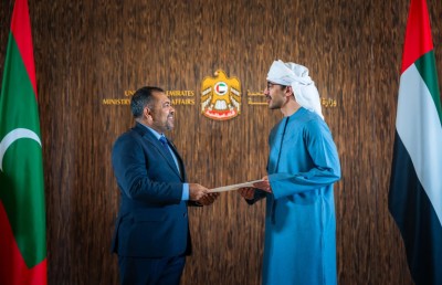 ޒަމީރު، ރައީސްގެ ސިޓީފުޅު ޔޫއޭއީގެ ފޮރިން މިނިސްޓަރަށް އަރުވައިފި