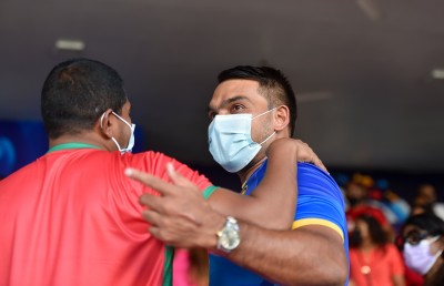 ދިވެހި ސަޕޯޓަރުން އަހަރެން އަޖައިބުކޮށްލައިފި: ނަމާލް