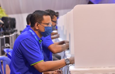 ރާއްޖޭގައި ބޭރުގެ ސިފައިންނަށް ނުތިބެވޭނެ ގޮތް ހަދާނަން: ނާޒިމް