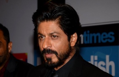 ދަރިފުޅު ޑްރަގް މައްސަލައެއްގައި ބެދިފައިވާތީ ބައިޖޫ އިން ޝާހްރުކްގެ އެއްބަސްވުން އުވައިލަފާނެ!