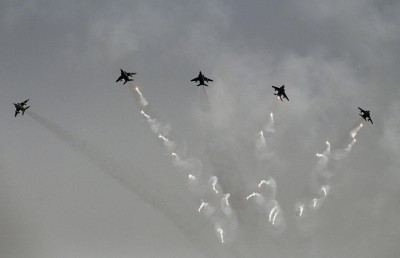 ޗައިނާ- އިންޑިއާގެ އަސްކަރީ ވާހަކަތައް ފަނުފުލުން