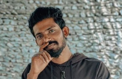 އަތުހަރު ފުލުހުންގެ ބަންދުގައި ހުއްޓާ އަމިއްލައަށް މަރުވާން އުޅެގެން ހޮސްޕިޓަލުގައި ފަރުވާ ދެނީ